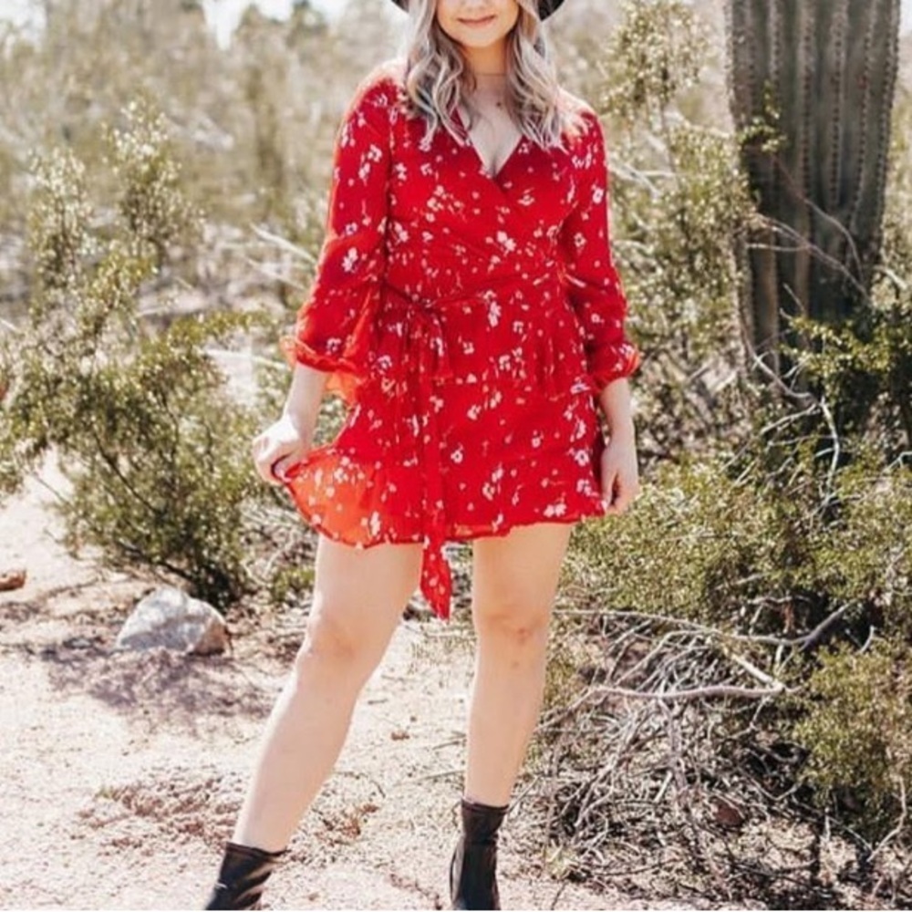 NORDSTROM RED FLORAL MINI DRESS